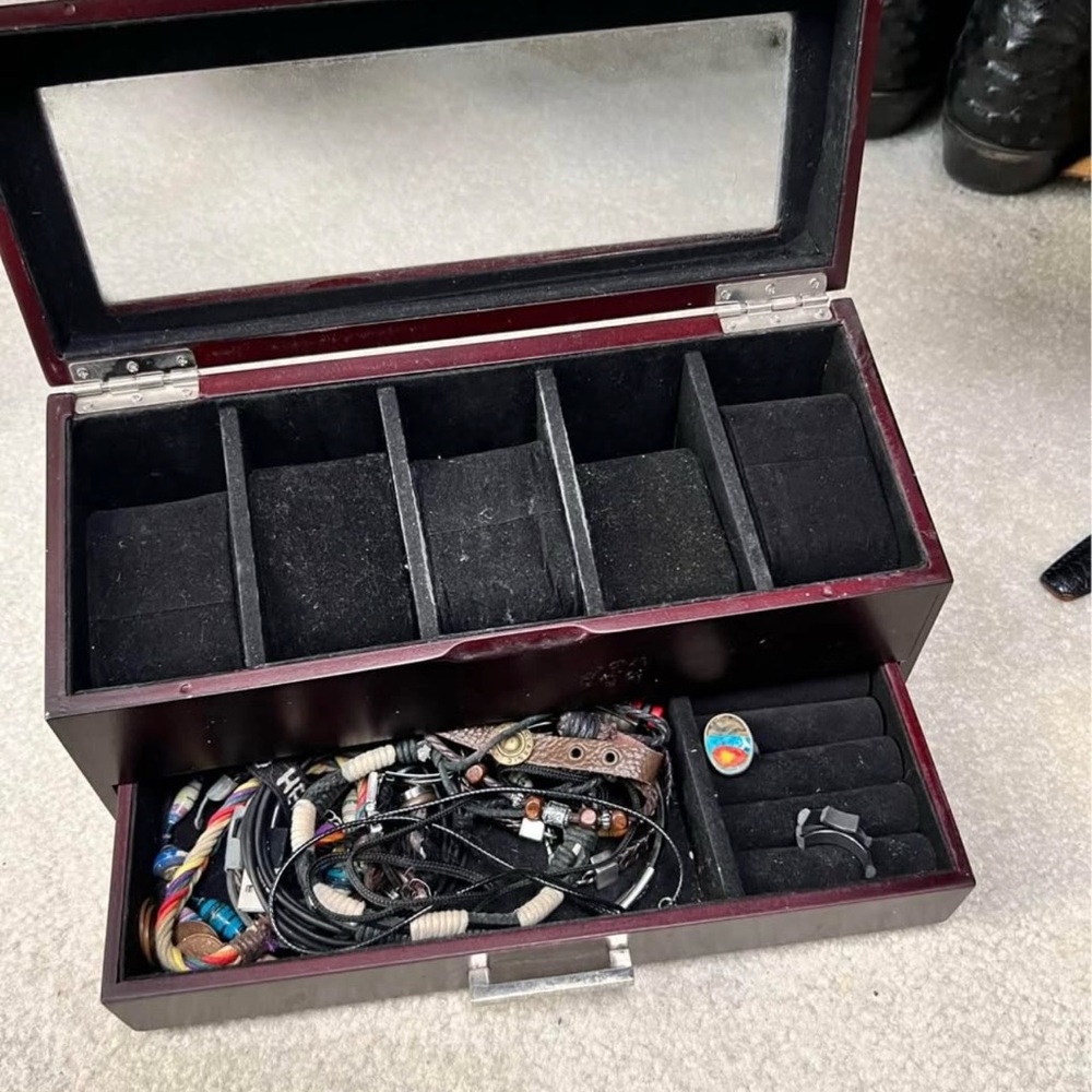 Cherry 5 Watches Wooden Jewelry Box with Glass Top and Draw GUC ❤️ - Picture 3 of 6